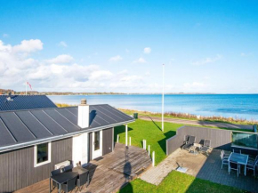 Gorgeous Holiday Home in Sjolund near Sea in Hejls